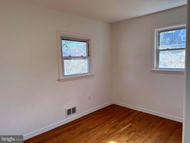 9404 48TH PL, College Park, MD 20740