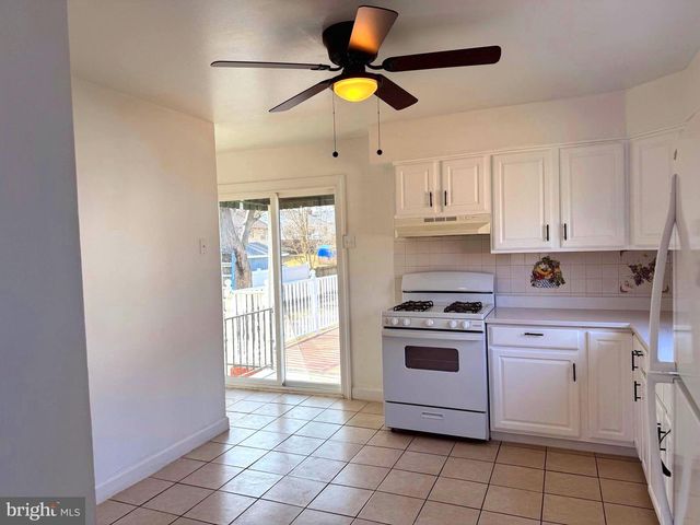 9404 48TH PL, College Park, MD 20740