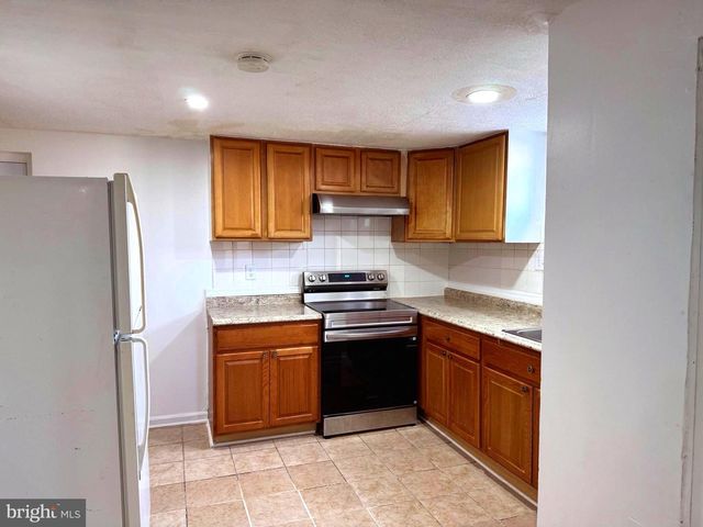 9404 48TH PL, College Park, MD 20740