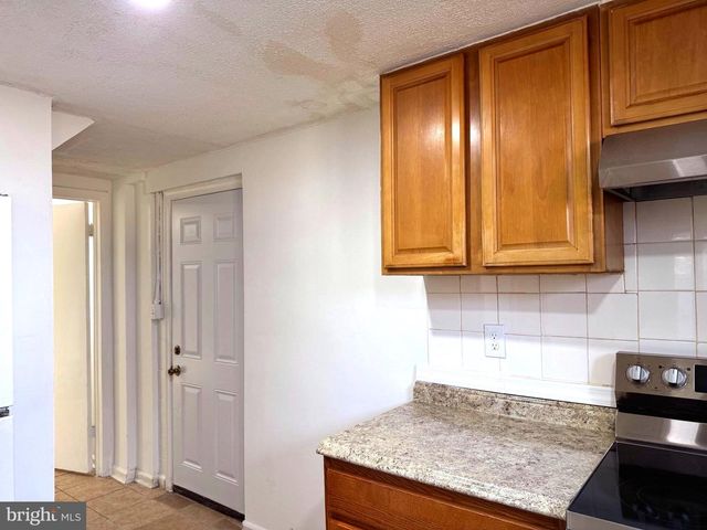 9404 48TH PL, College Park, MD 20740