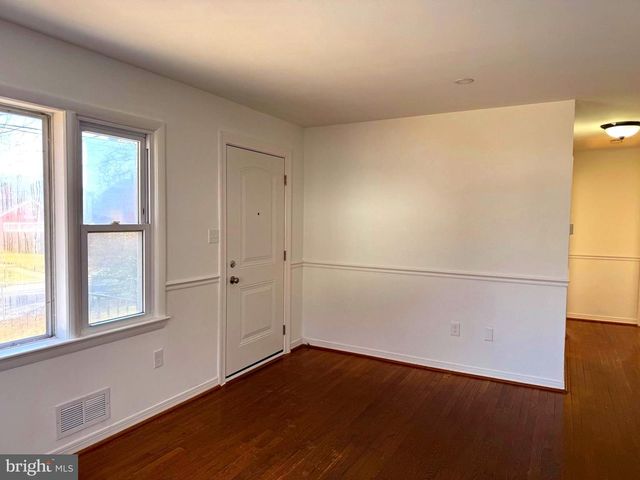 9404 48TH PL, College Park, MD 20740