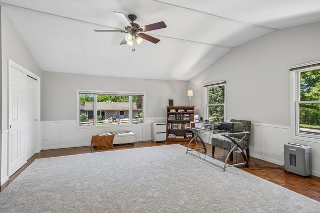 6511 SANDS Road, Crystal Lake, IL 60014
