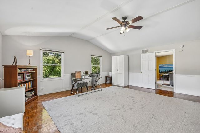 6511 SANDS Road, Crystal Lake, IL 60014