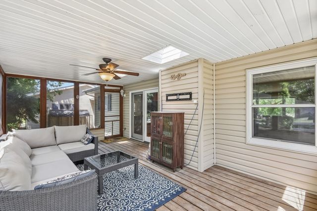 6511 SANDS Road, Crystal Lake, IL 60014
