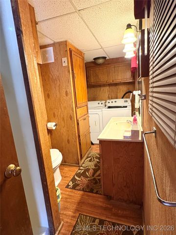 979 County Line Road, Eufaula, OK 74432