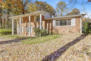 805 Lynn Dee Drive, Winston-salem, NC 27106