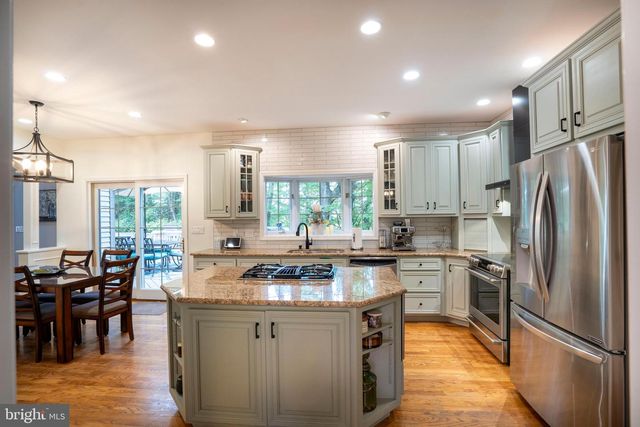 2292 OAK LEAF DR, State College, PA 16803