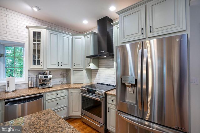 2292 OAK LEAF DR, State College, PA 16803