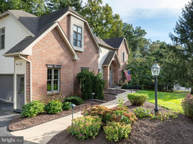 2292 OAK LEAF DR, State College, PA 16803