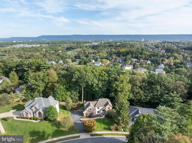 2292 OAK LEAF DR, State College, PA 16803