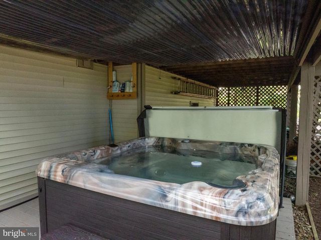 2292 OAK LEAF DR, State College, PA 16803