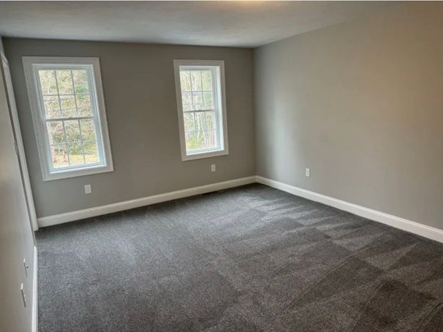 85 Purchase St, Carver, MA 02330