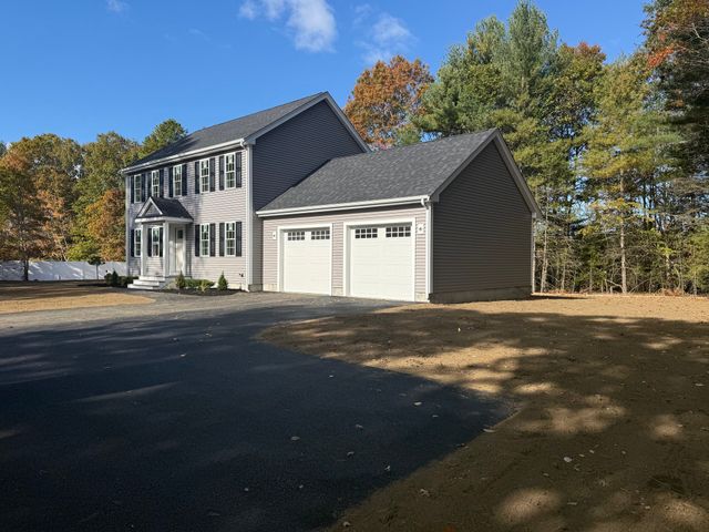 85 Purchase St, Carver, MA 02330