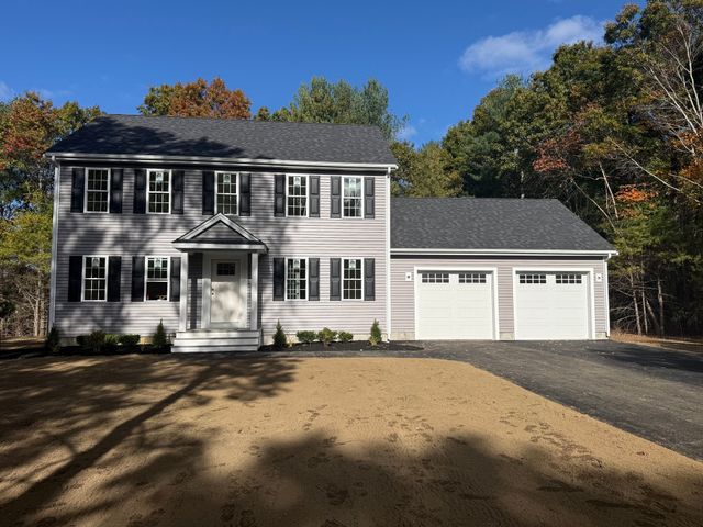 85 Purchase St, Carver, MA 02330