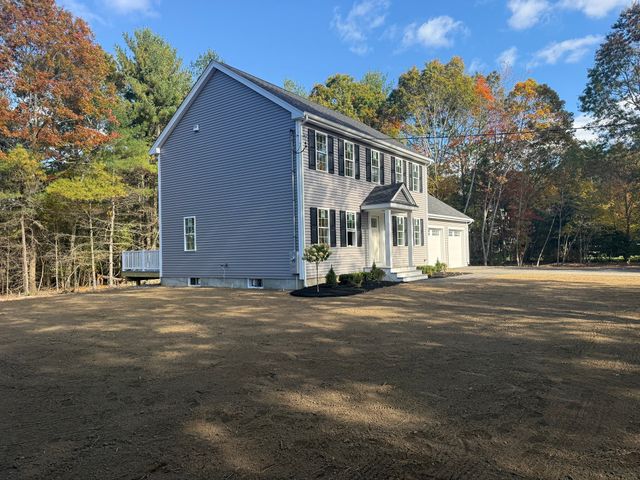 85 Purchase St, Carver, MA 02330