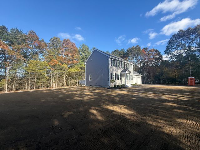 85 Purchase St, Carver, MA 02330