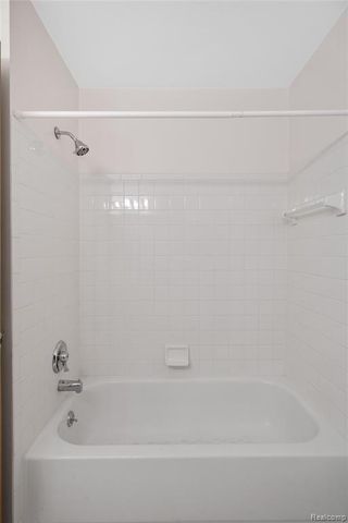 42789 Lilley Pointe Drive, Canton, MI 48187