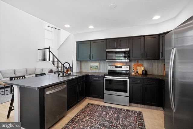 4196 MILADIES LN, Doylestown, PA 18902