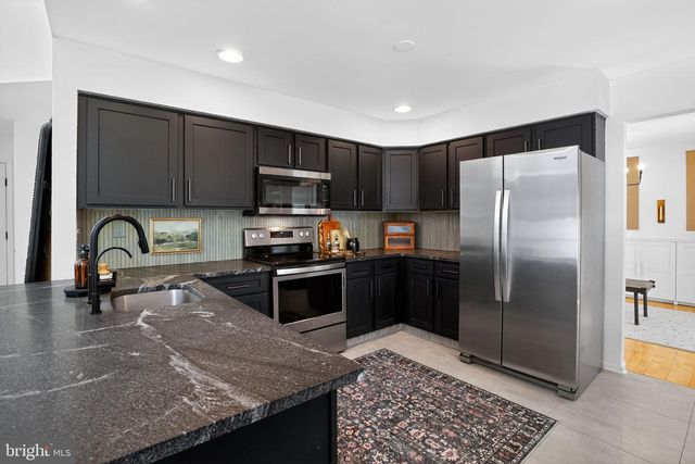 4196 MILADIES LN, Doylestown, PA 18902
