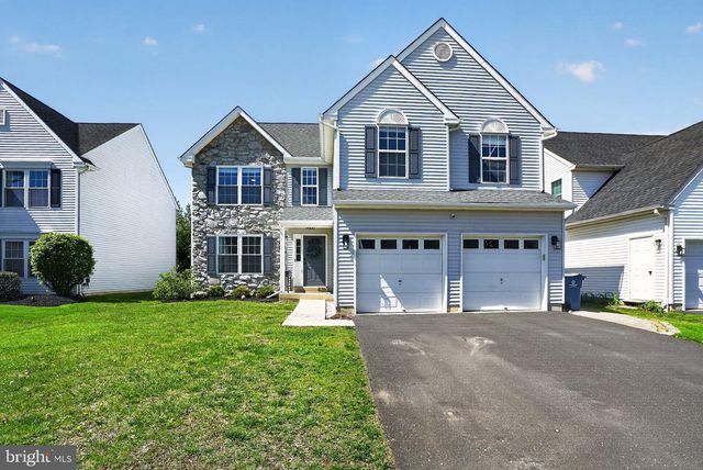 4196 MILADIES LN, Doylestown, PA 18902