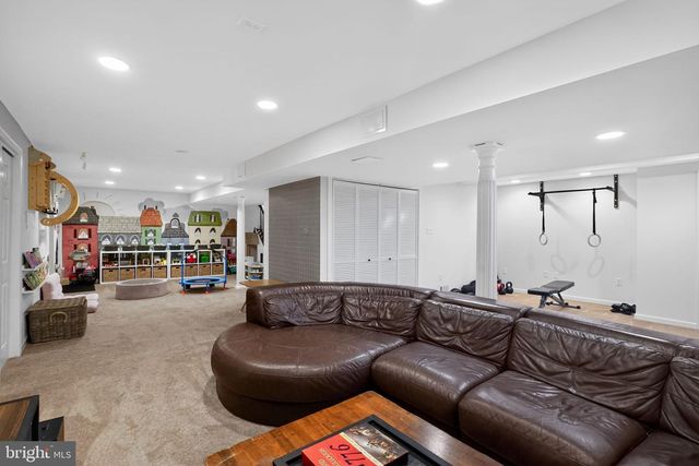 4196 MILADIES LN, Doylestown, PA 18902