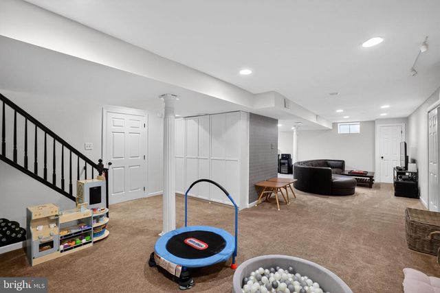 4196 MILADIES LN, Doylestown, PA 18902