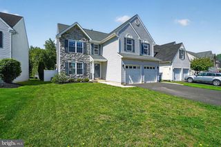 4196 MILADIES LN, Doylestown, PA 18902