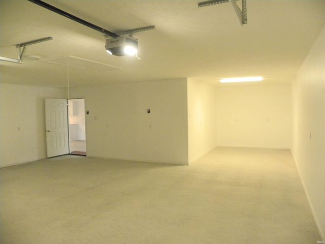 752 W Thornridge Way, Spencer, IN 47460