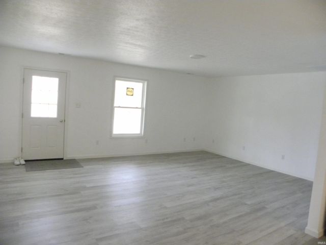 752 W Thornridge Way, Spencer, IN 47460