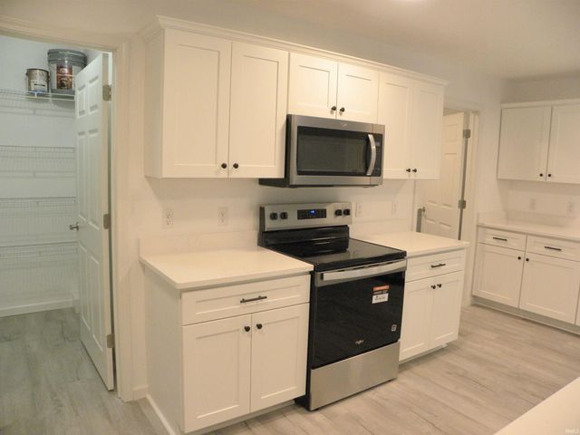 752 W Thornridge Way, Spencer, IN 47460