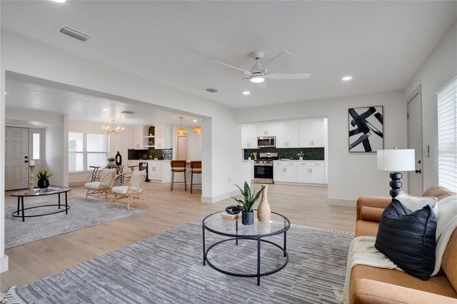 7811 47TH STREET N, Pinellas Park, FL 33781