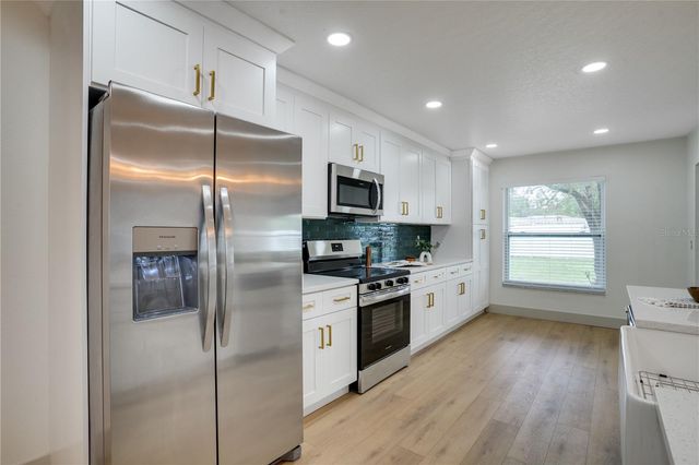 7811 47TH STREET N, Pinellas Park, FL 33781