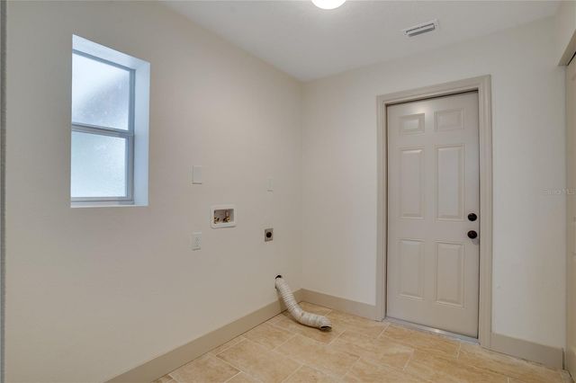 7811 47TH STREET N, Pinellas Park, FL 33781