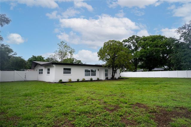 7811 47TH STREET N, Pinellas Park, FL 33781