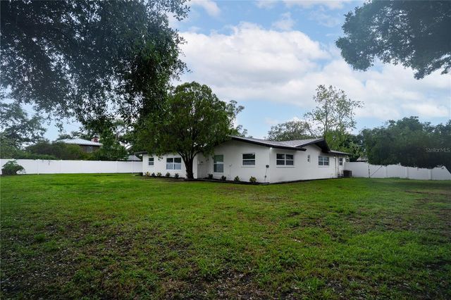 7811 47TH STREET N, Pinellas Park, FL 33781