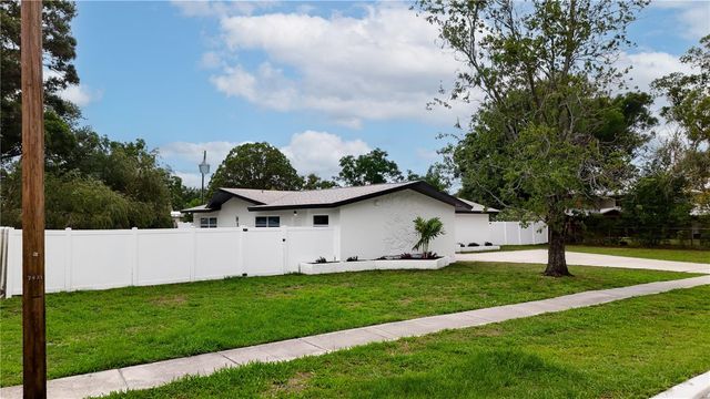 7811 47TH STREET N, Pinellas Park, FL 33781
