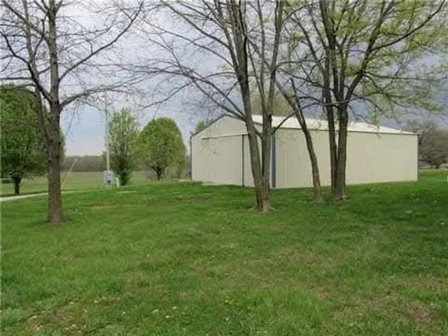 884 SW County Road Zz Highway, Garden City, MO 64747