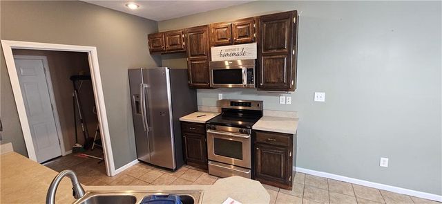 884 SW County Road Zz Highway, Garden City, MO 64747