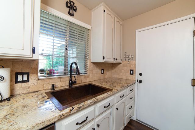 5438 W Sample Avenue, Fresno, CA 93722