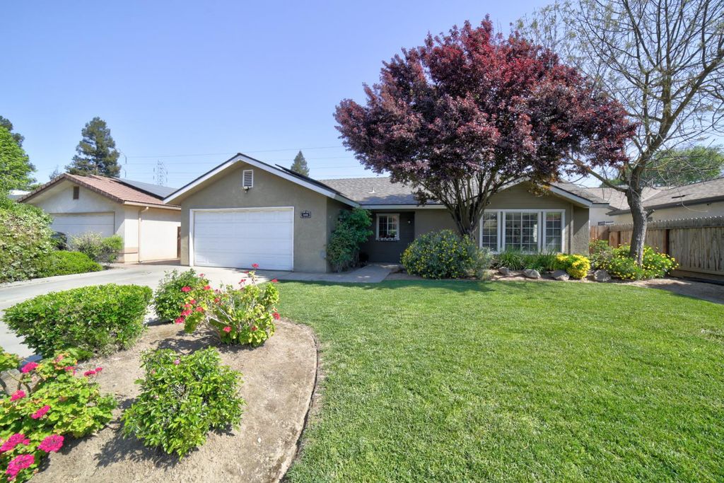 5438 W Sample Avenue, Fresno, CA 93722