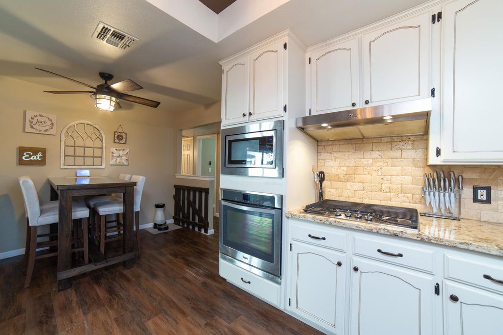 Image 10 of property listing at 5438 W Sample Avenue, Fresno, CA 93722