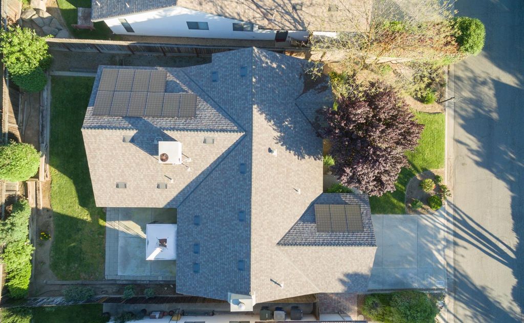 Image 32 of property listing at 5438 W Sample Avenue, Fresno, CA 93722