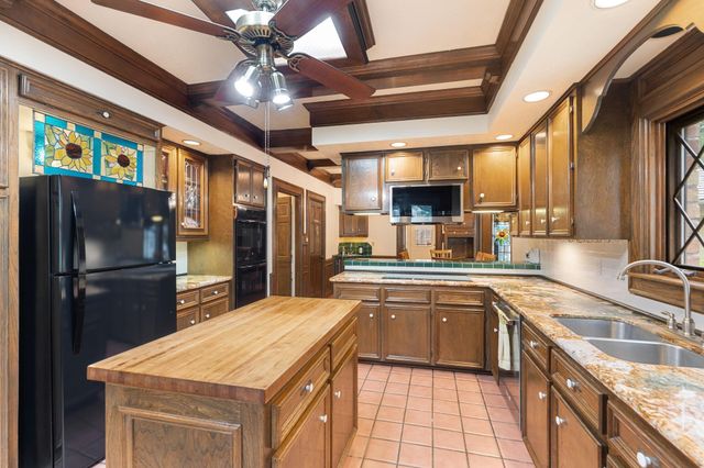 6719 Walton Heath Drive, Houston, TX 77069