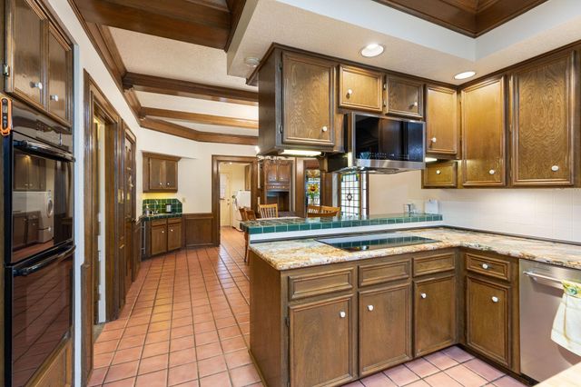 6719 Walton Heath Drive, Houston, TX 77069