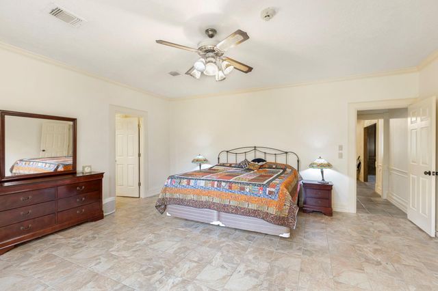 6719 Walton Heath Drive, Houston, TX 77069
