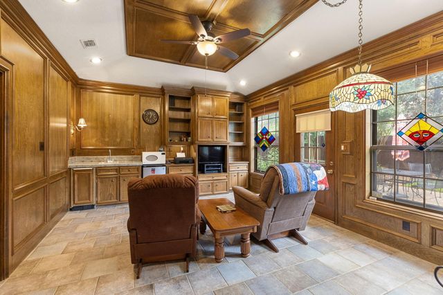 6719 Walton Heath Drive, Houston, TX 77069
