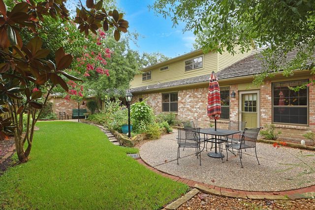 6719 Walton Heath Drive, Houston, TX 77069