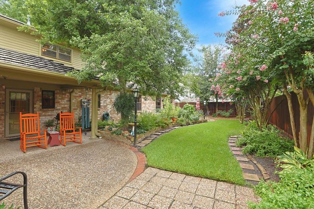 6719 Walton Heath Drive, Houston, TX 77069