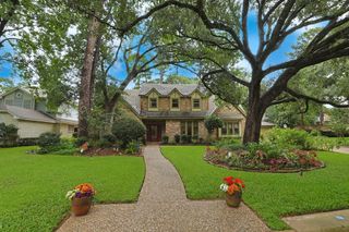 6719 Walton Heath Drive, Houston, TX 77069