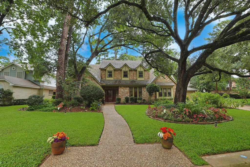 6719 Walton Heath Drive, Houston, TX 77069
